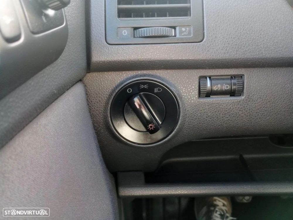 VW Polo 1.2 Confortline - 19