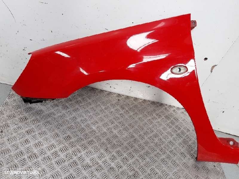 GUARDA-LAMAS FRONTAL ESQUERDO PEUGEOT 307 CC 2005 - - 1