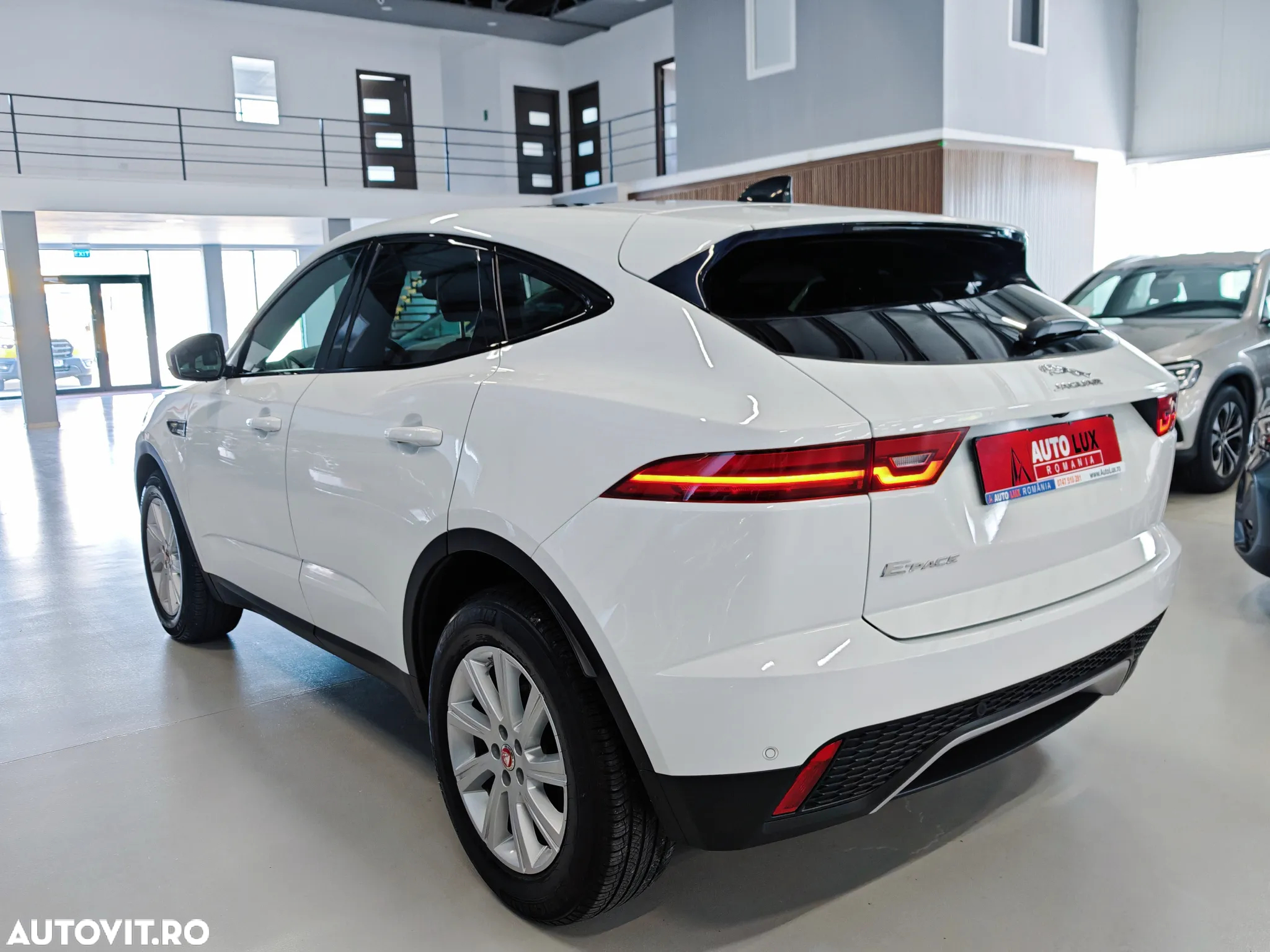 Jaguar E-Pace D150 AWD Aut. Chequered Flag - 5