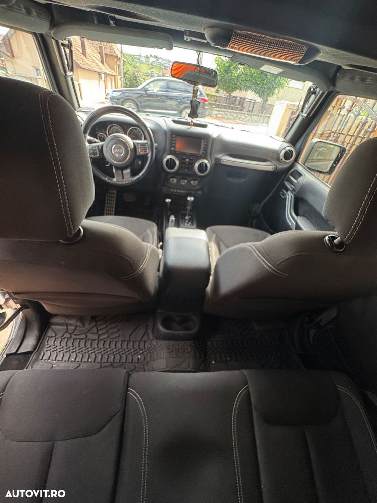 Jeep Wrangler 2.8 CRD AT Rubicon - 11
