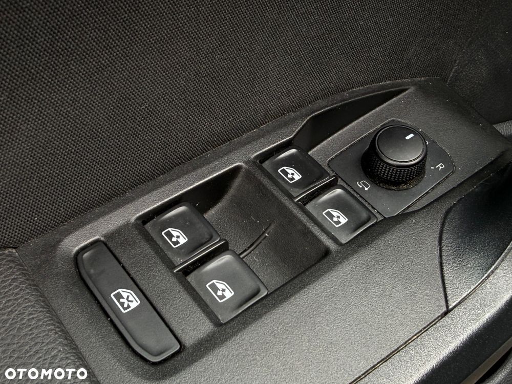 Seat Arona - 16