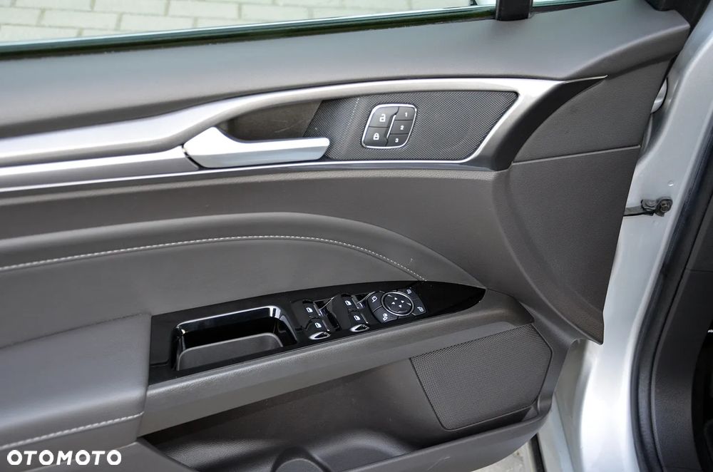 Ford Mondeo 2.0 EcoBlue Allrad Titanium - 38