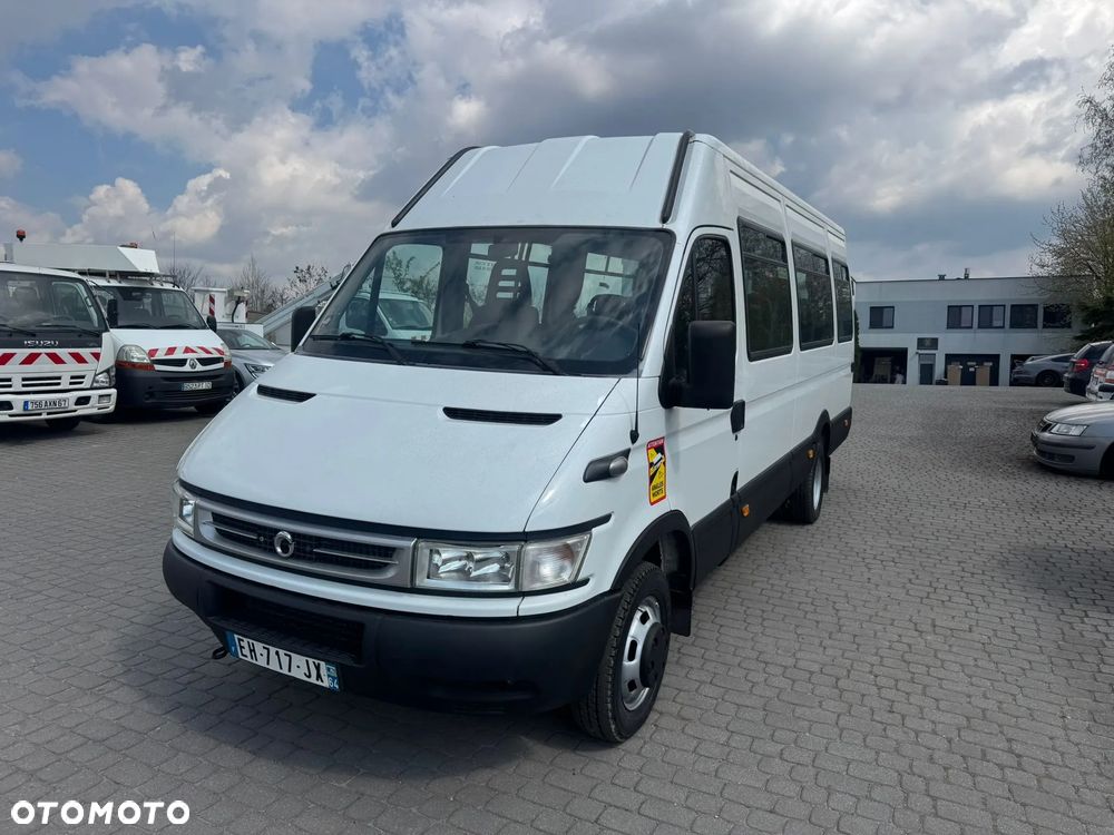 Irisbus Iveco Daily Klima Tylko 157 tyś km z Wojska Francuskiego 17 Osobowy - 1