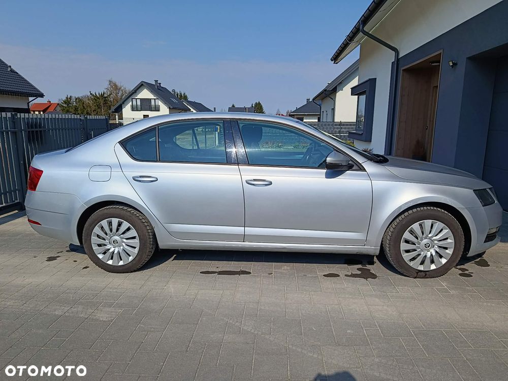 Skoda Octavia 1.6 TDI Active - 5