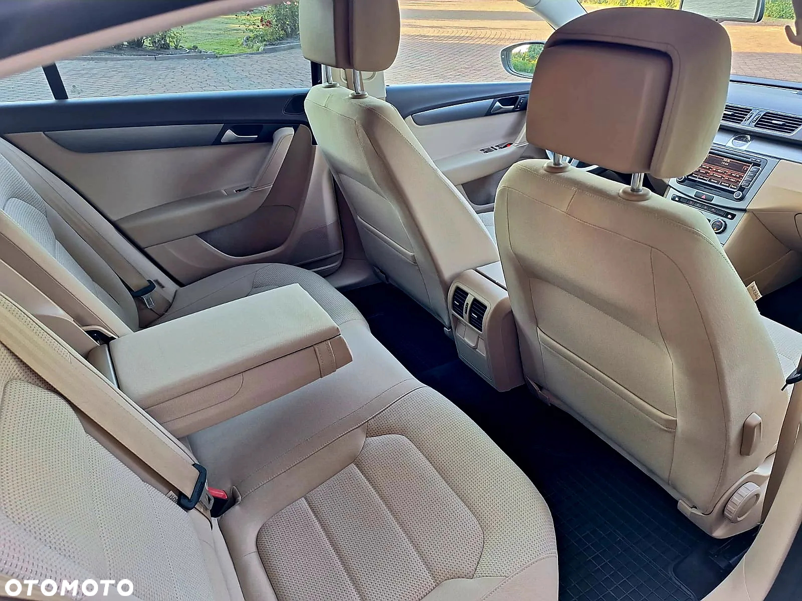 Volkswagen Passat 1.8 TSI Highline - 14