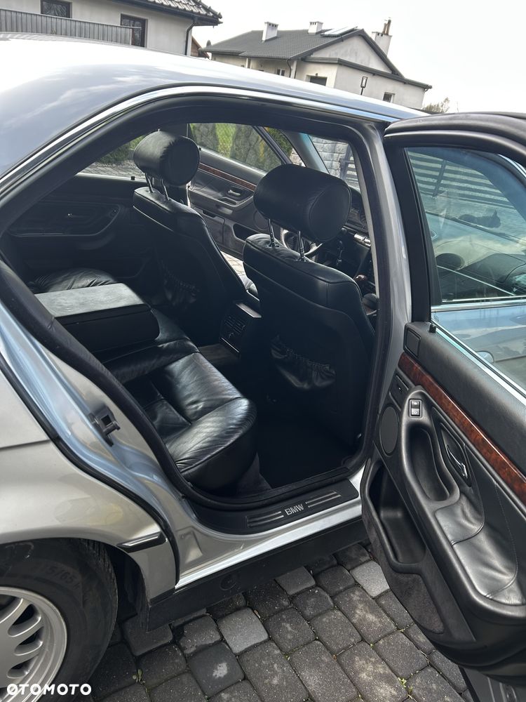 BMW Seria 7 740i - 20