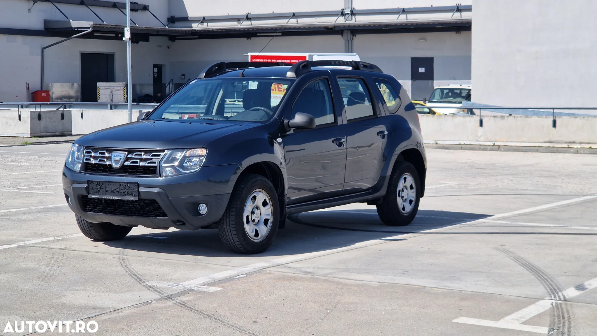 Dacia Duster 1.2 TCe 4x2 Laureate - 2