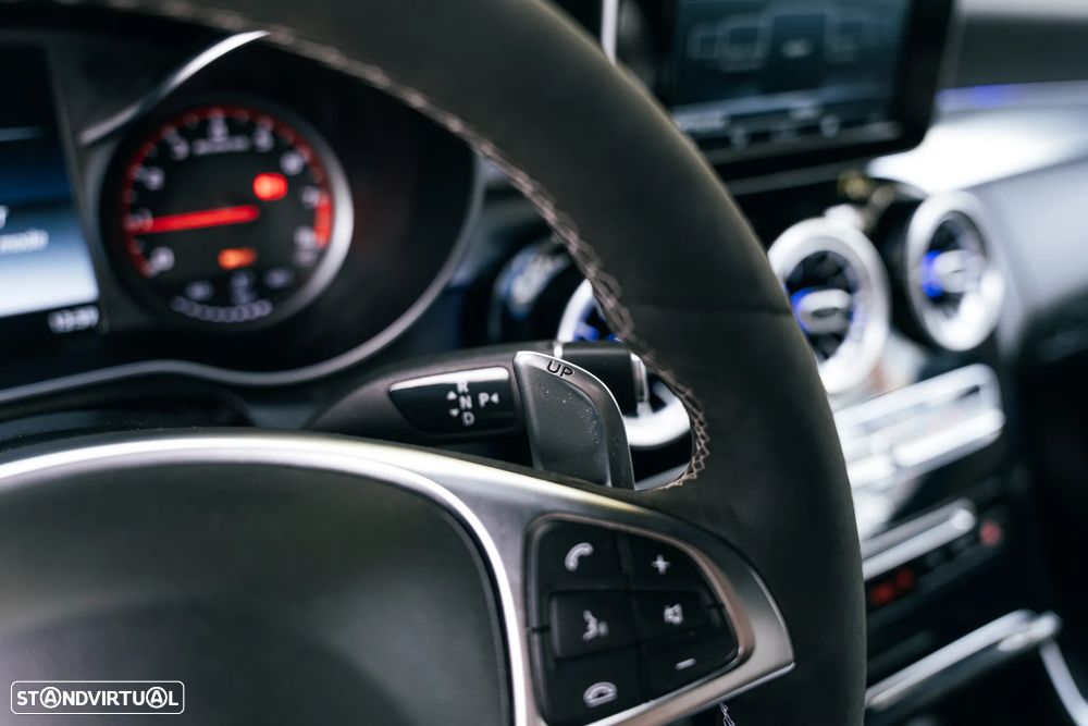 Mercedes-Benz C 63 AMG Standard - 30