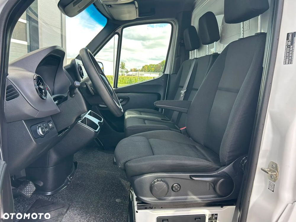 Mercedes-Benz Sprinter 514 CDI Kontener 9 palet + winda 750kg **Mbux**Klima**Automat**Super stan**Sprowadzony** - 11
