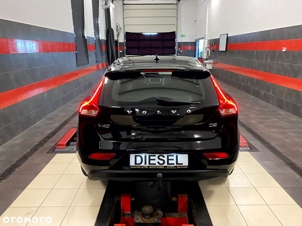 Volvo V40 D2 Drive-E Summum - 9