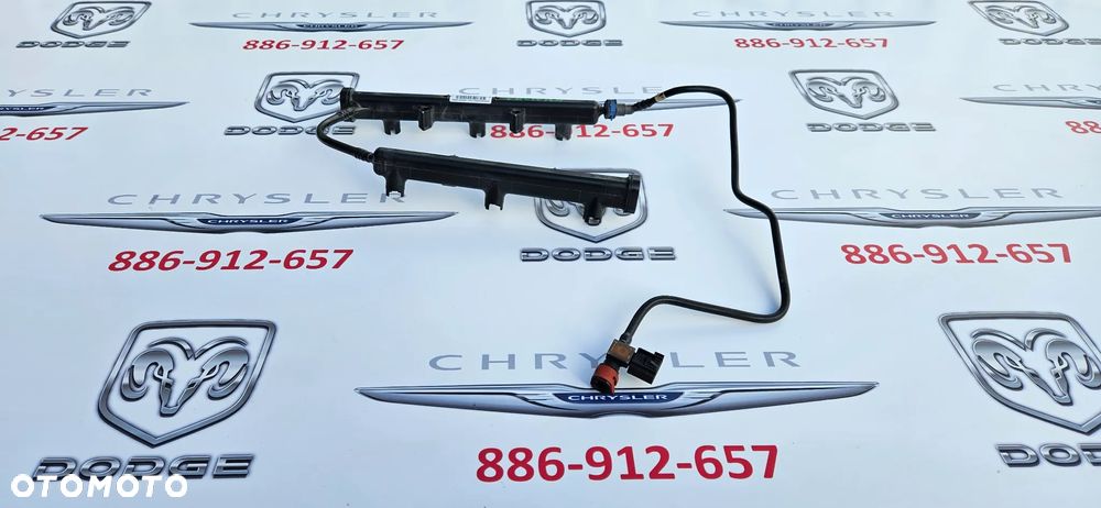 Chrysler Pacifica 2016- 3.6 V6 listwa wtryskowa  05281429AA - 1