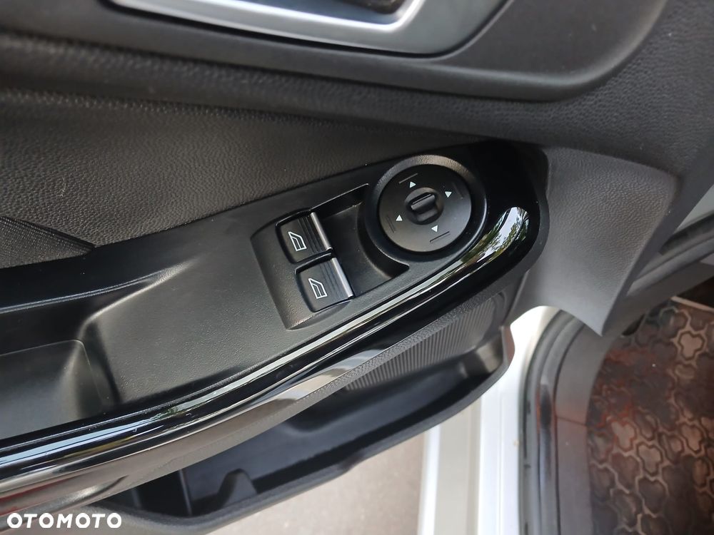 Ford Fiesta - 13