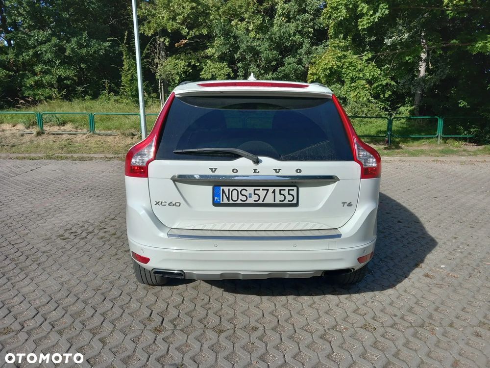 Volvo XC 60 - 4
