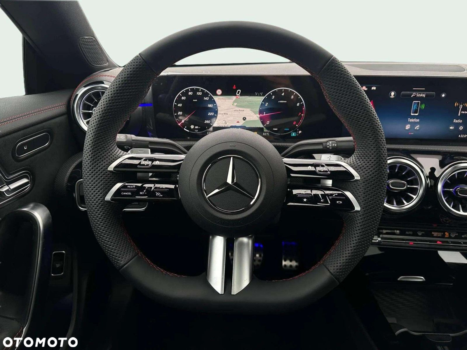 Mercedes-Benz CLA - 6