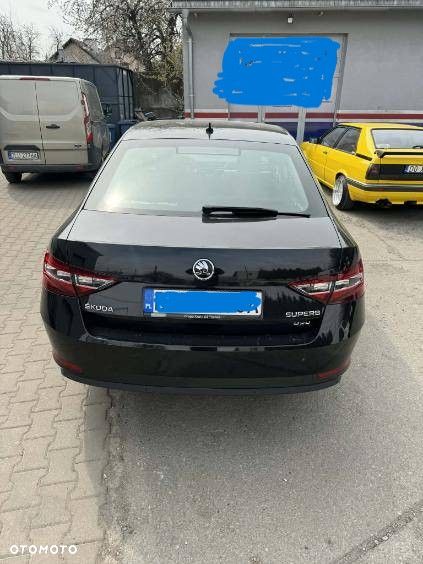 Skoda Superb 2.0 TDI 4x4 Ambition DSG - 2