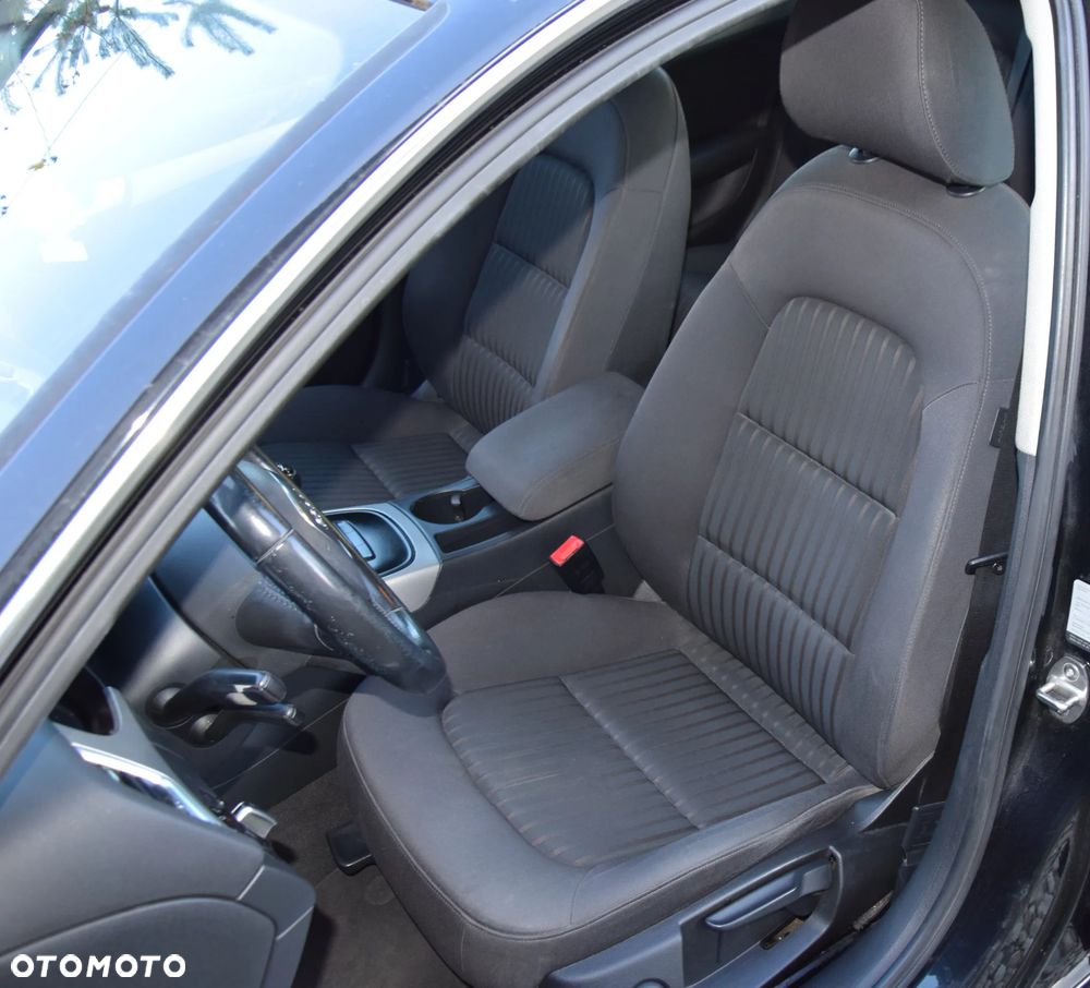 Audi A4 Avant 2.0 TDI - 19
