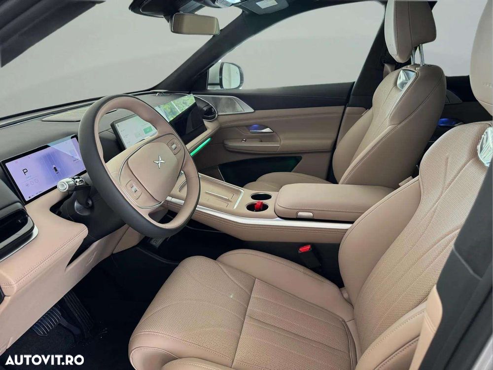 Xpeng G9 93.1 kWh AWD Performance - 10