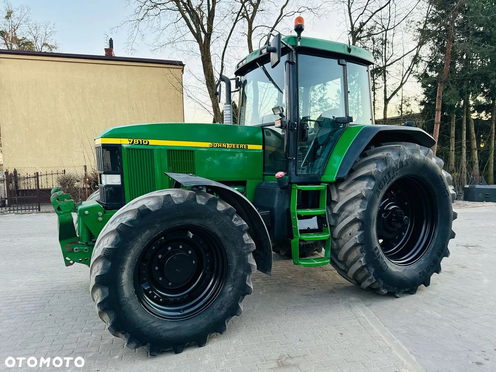John Deere 7810 - 11