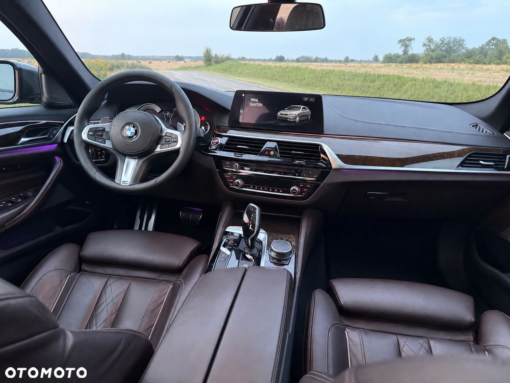 BMW Seria 5 540i M Sport sport - 33
