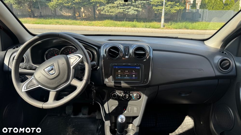 Dacia Sandero SCe 75 Laureate - 25