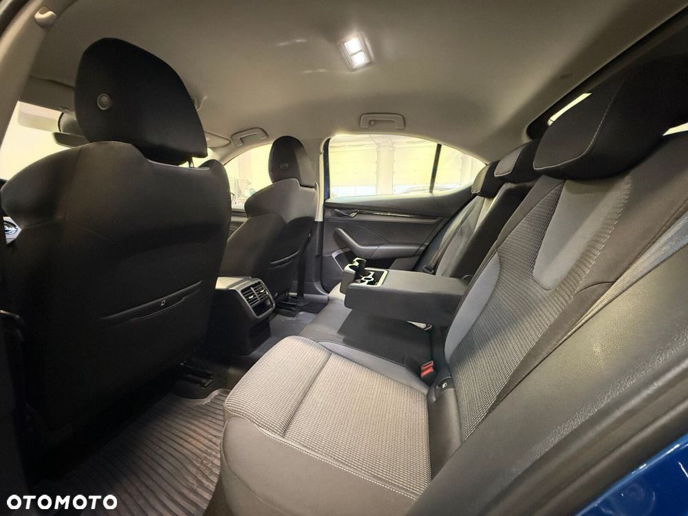 Skoda Octavia 2.0 TDI SCR Ambition DSG - 25