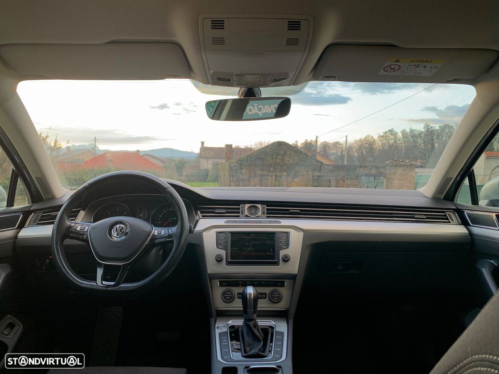 VW Passat Variant 2.0 TDi Business Package DSG - 17