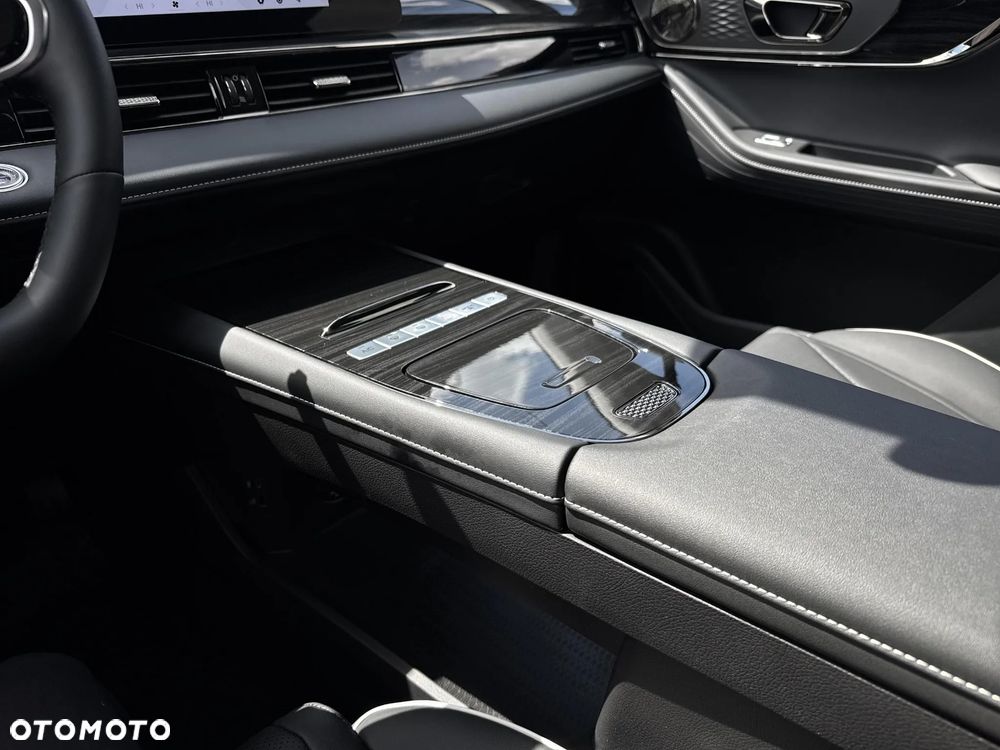 Omoda 5 1.5 T-GDI Hybrid Premium DHT - 18