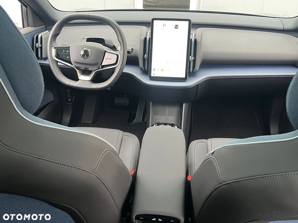 Volvo EX30 69kWh Twin Motor Ultra Black Edition - 5