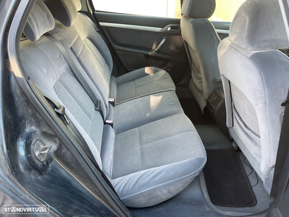 Peugeot 407 SW 1.6 HDi Executive - 15