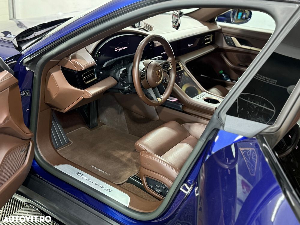 Porsche Taycan - 19