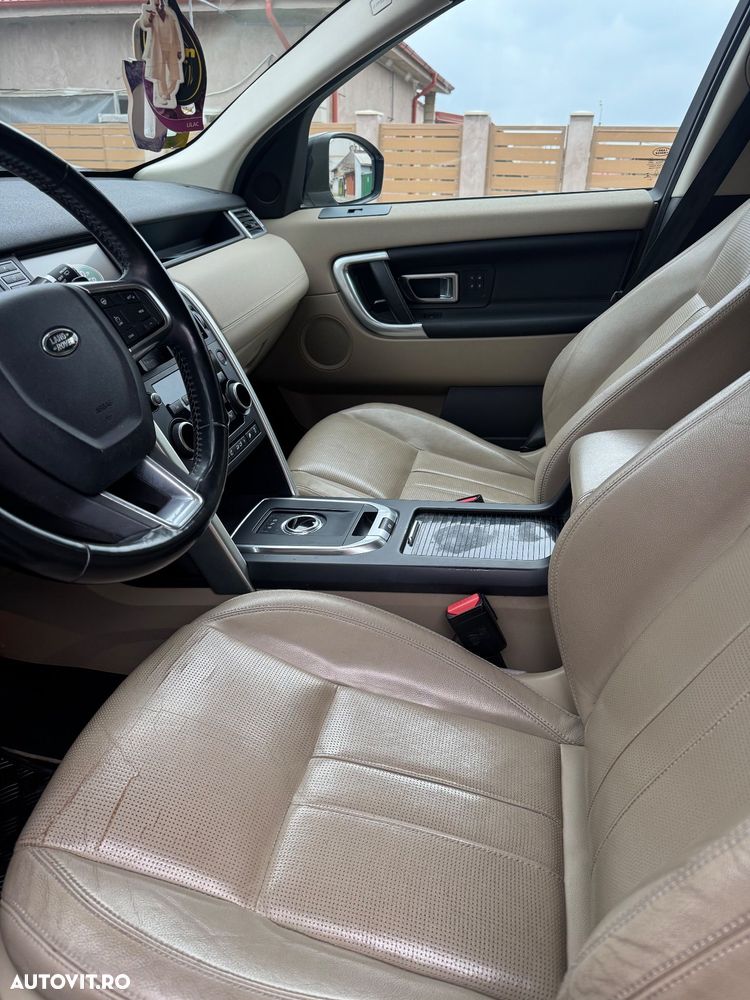 Land Rover Discovery Sport - 16