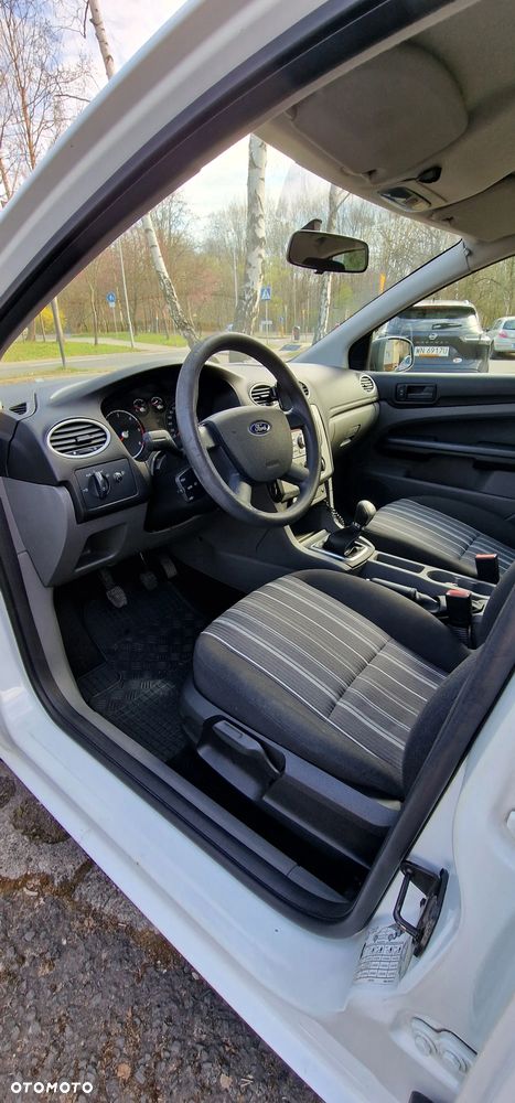 Ford Focus 1.6 TDCi Trend - 6