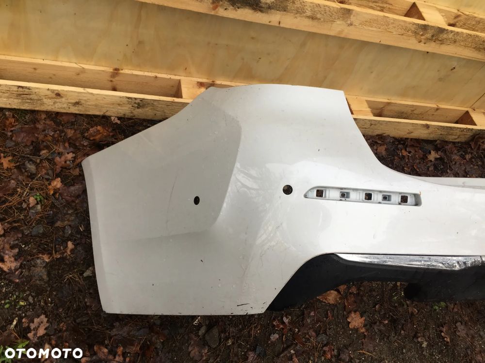 ZDERZAK Tylni - BMW Serii 5 (G31) Kombi Lift - Biały - 9498620 - 3