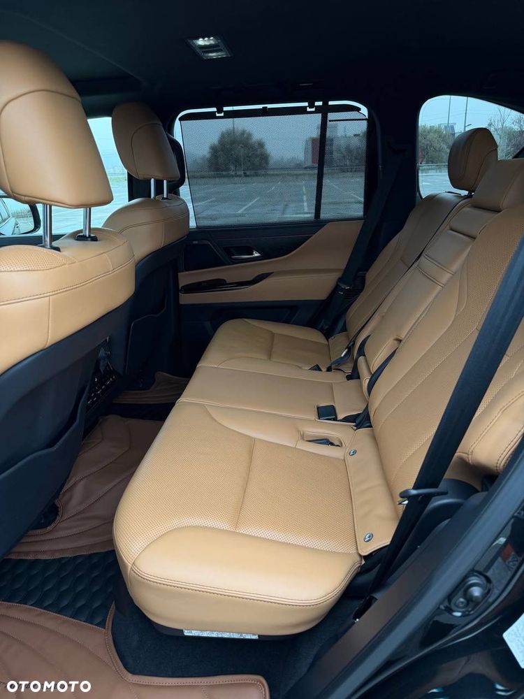 Lexus LX - 33