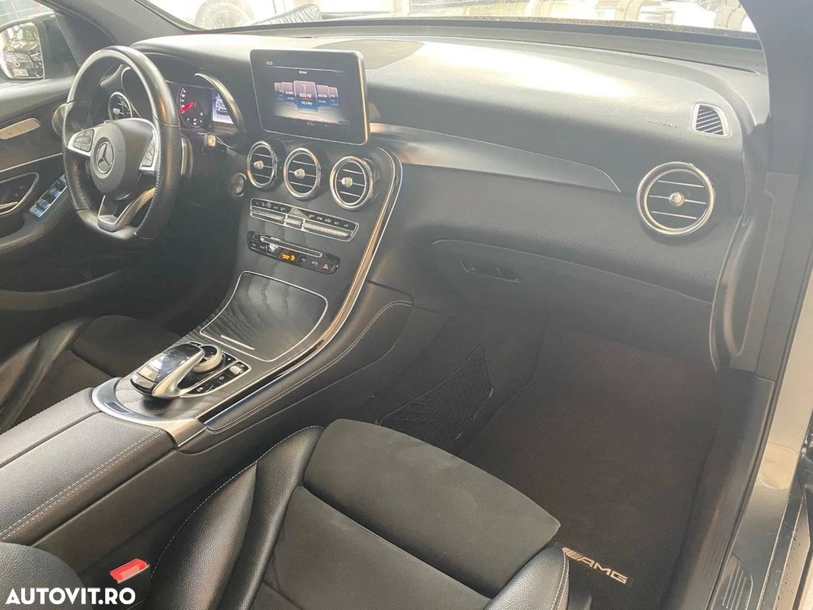 Mercedes-Benz GLC 250 d 4Matic 9G-TRONIC AMG Line - 20