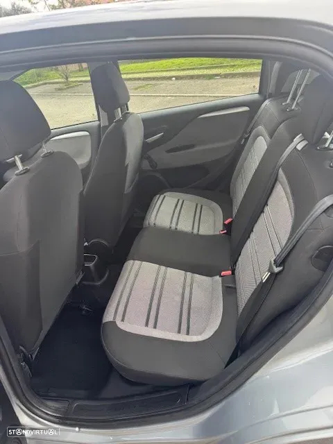 Fiat Punto Evo 1.4 Dynamic Style - 12