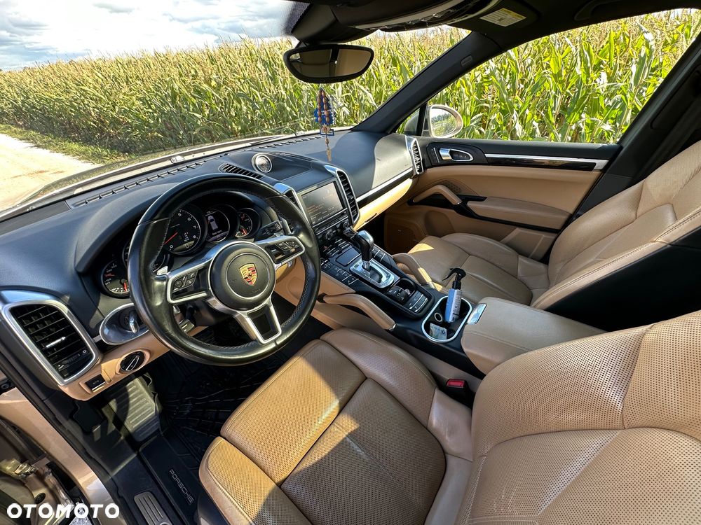 Porsche Cayenne Platinum Edition - 21