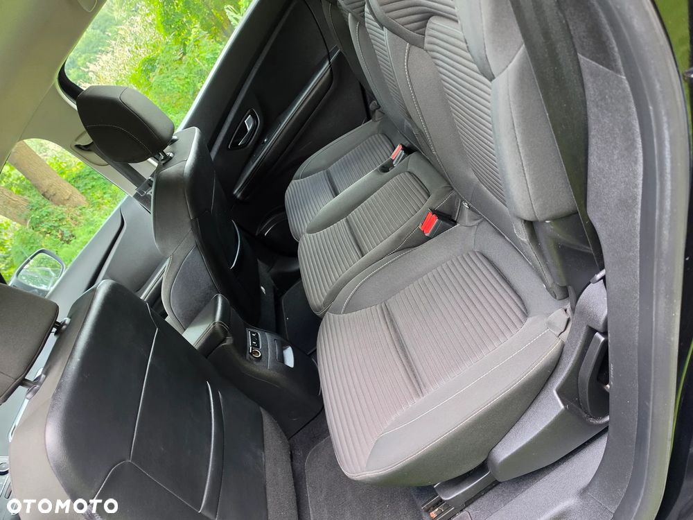 Renault Grand Scenic ENERGY TCe 140 Business - 6