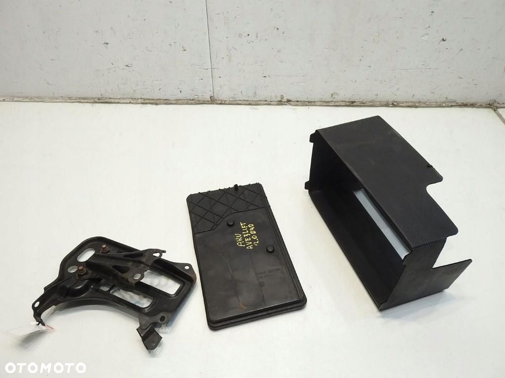 OBUDOWA AKUMULATORA TOYOTA AVENSIS III T27 2.0 D-4D 74431-02140 - 5