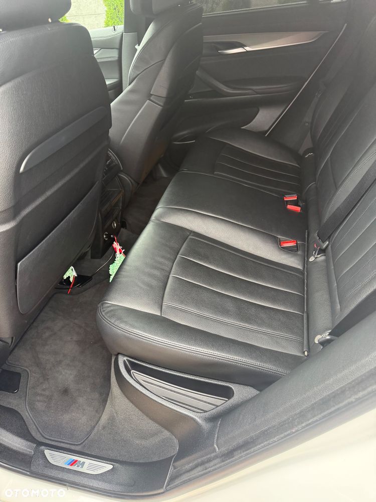 BMW X6 - 11