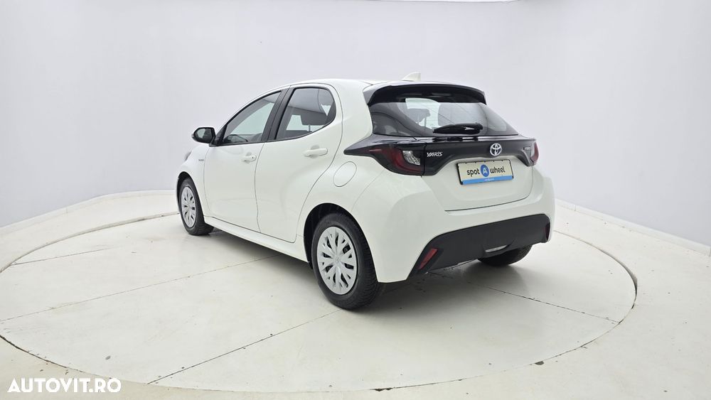 Toyota Yaris - 8