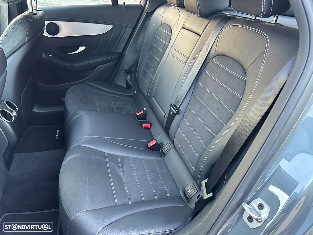 Mercedes-Benz GLC 220 d Coupe 4Matic 9G-TRONIC AMG Line - 10