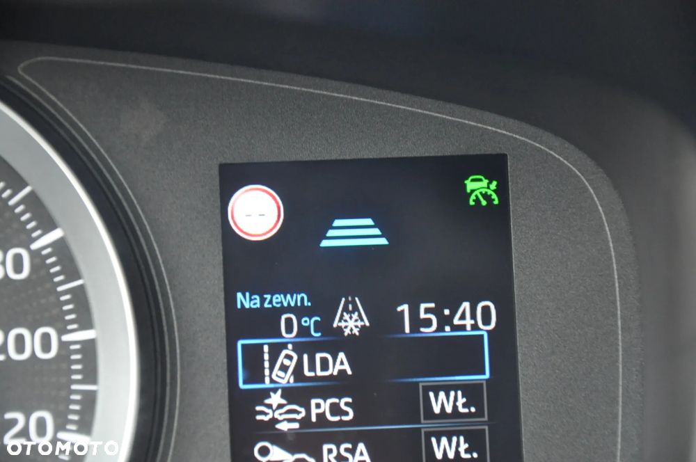 Toyota Corolla 1.6 Comfort - 37