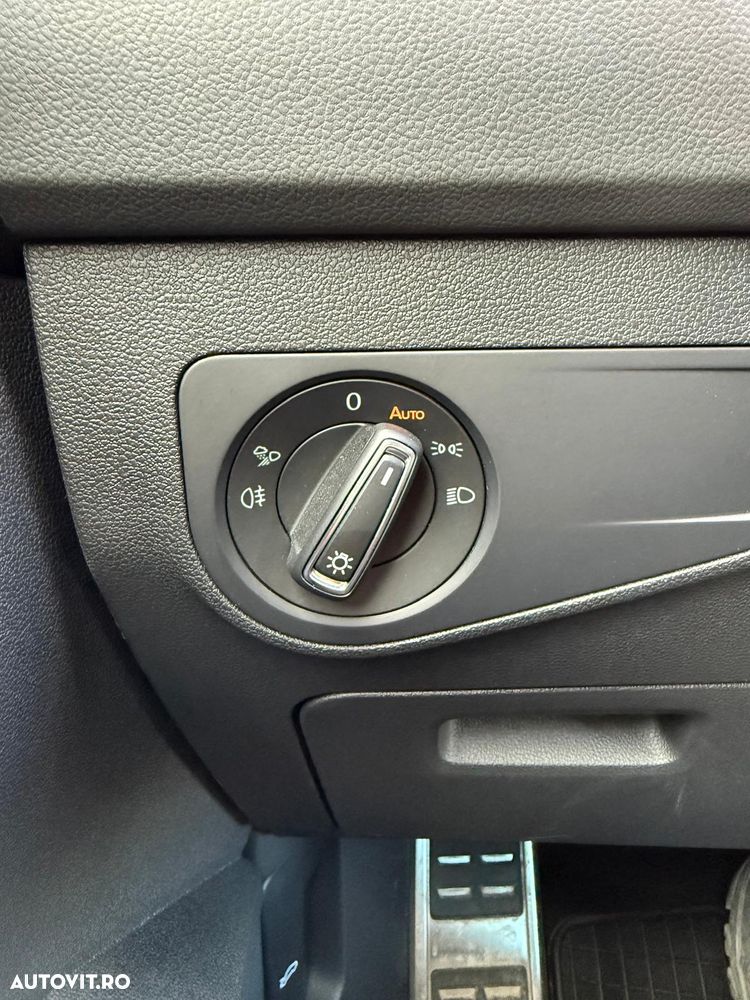 Volkswagen Tiguan 2.0 TDI SCR 4MOTION DSG R-Line - 29