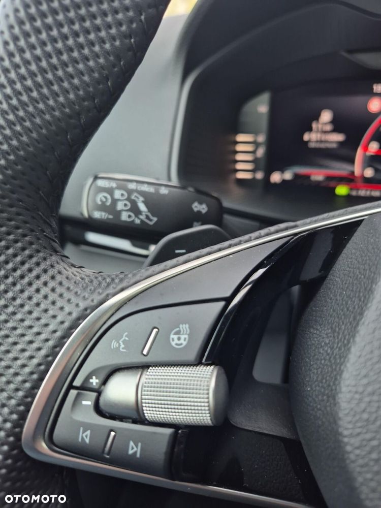 Skoda Karoq 1.5 TSI ACT Sportline DSG - 37