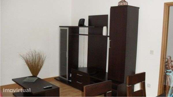 Vendo T3 com espaço de garagem - Grande imagem: 4/8