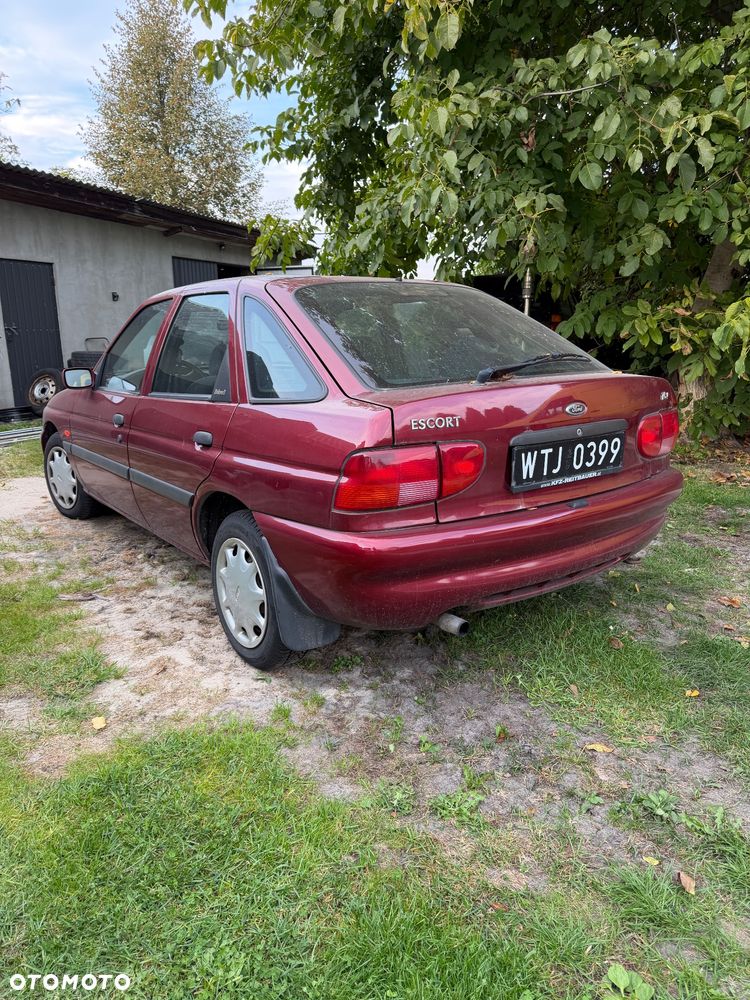 Ford Escort - 3
