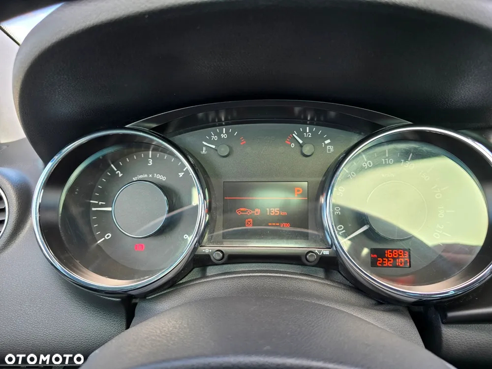 Peugeot 3008 HDi 160 Automatik Allure - 27