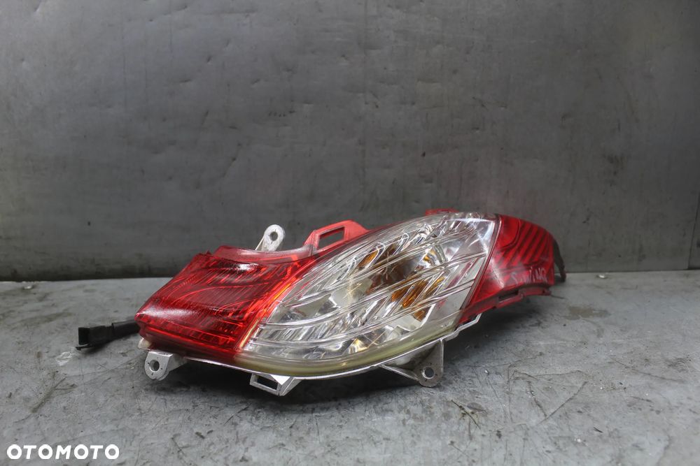Honda S wing 125 lampa tył tylna prawa - 1