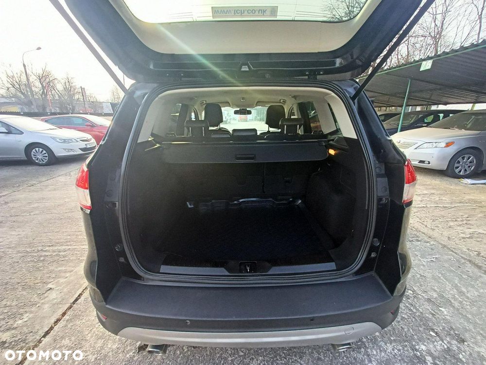 Ford Kuga 1.6 EcoBoost 2x4 Titanium - 26